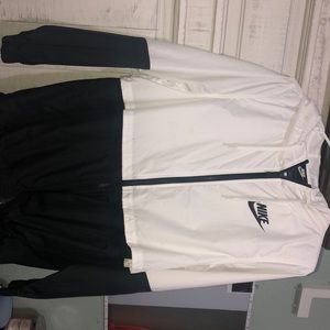 NIKE WINDBREAKER